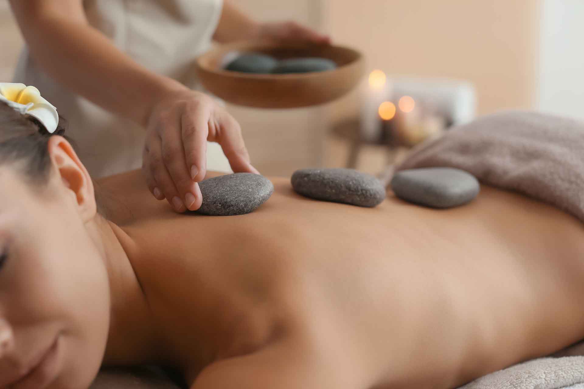 Hot stone massage service in Abu Dhabi 